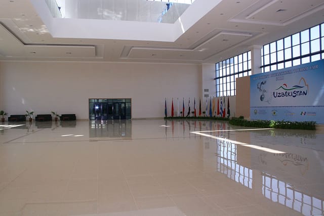 UzExpoCenter - image 2