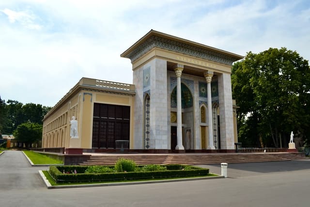 Palace of International Forums Uzbekistan - image 3