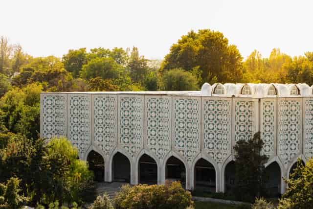 Tashkent Plaza Art-Center / Exhibition Area
