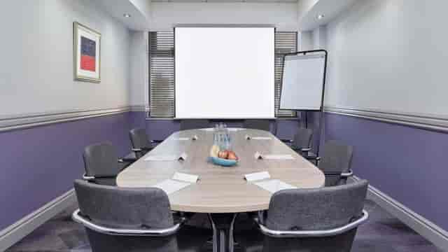 Leonardo Royal Hotel Southampton Grand Harbour - image 2