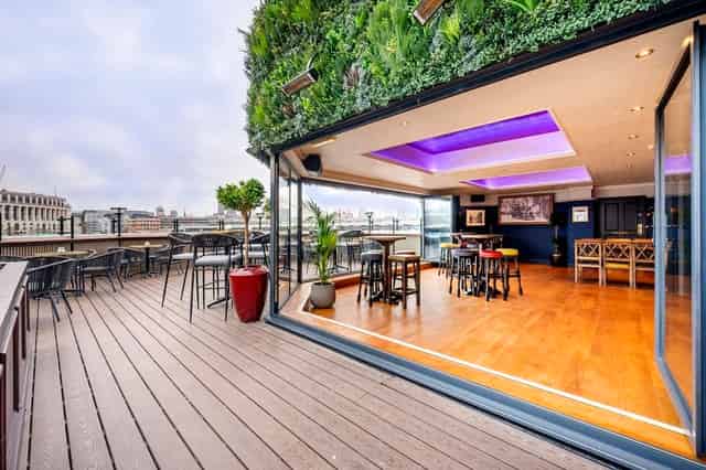 Terrace Bar