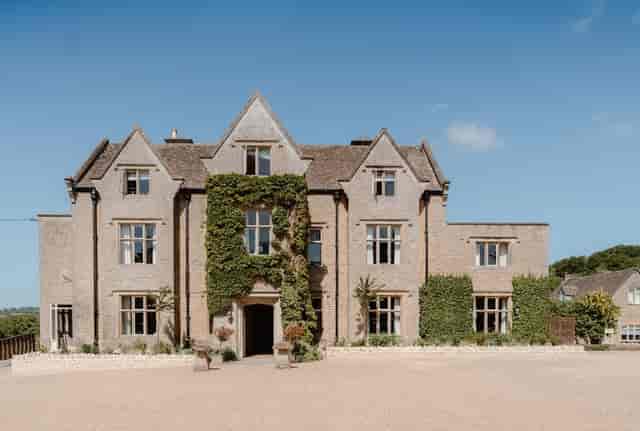 Hyde House (The Cotswolds) - image 3