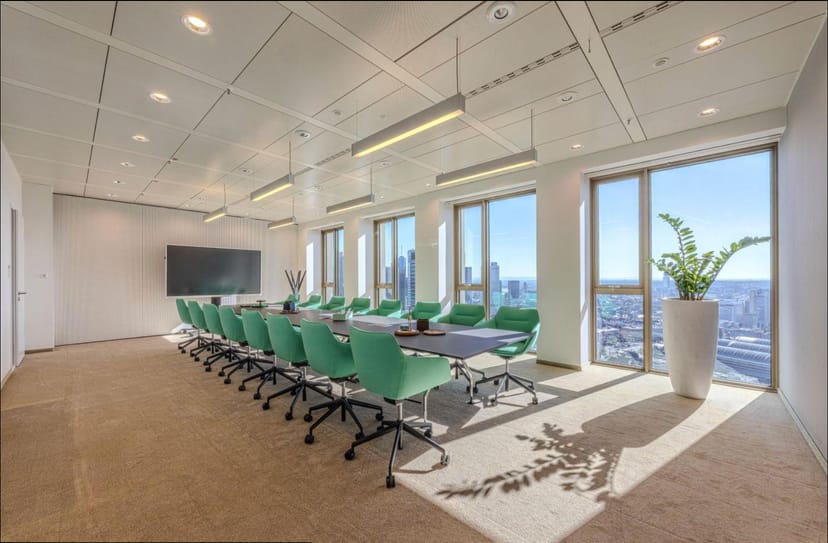 k1 BusinessClub - image 1
