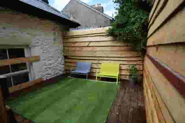 Rear Decked Garden / Terrace