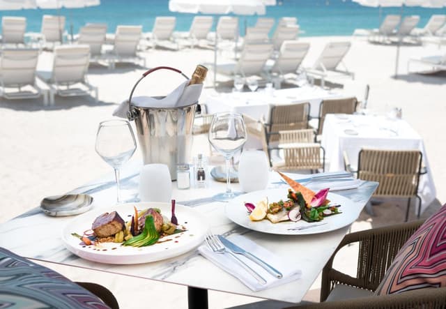 Croisette Beach Hotel Cannes