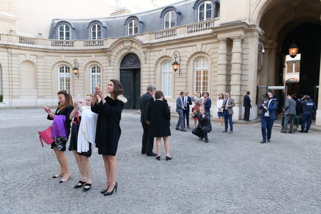 Ambassadors' Lounge - image 3