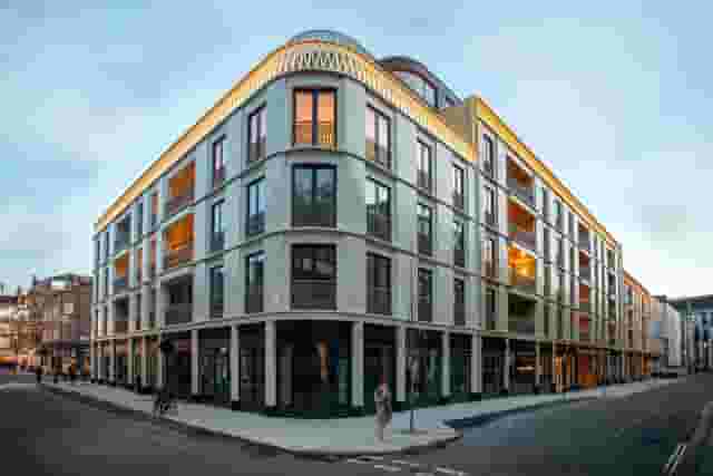 Chic 5 bedroom +1 more