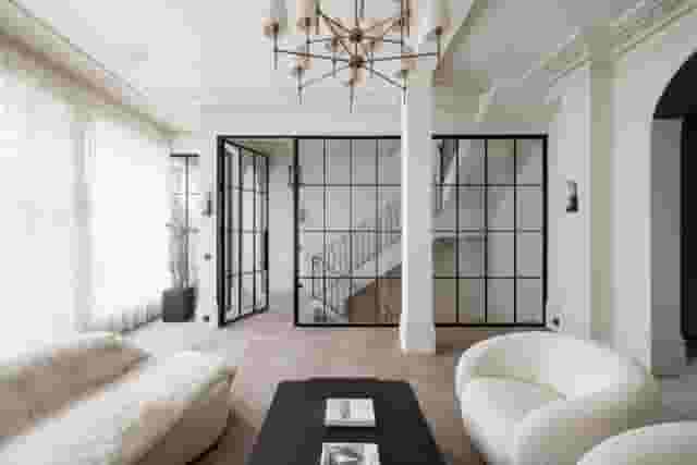 Modern 5-Bedroom Duplex Flat