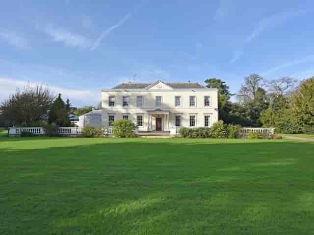 The Georgian Mansion at Greenstead Hall Estate - image 3
