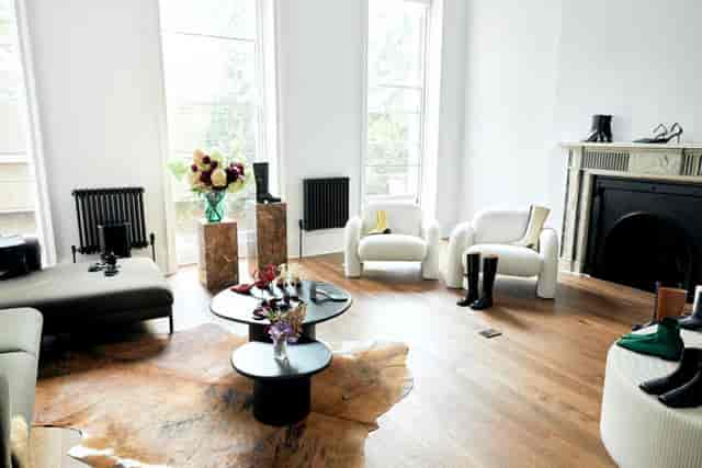 Magical & Charming 8 rooms Covent Garden TownHouse - image 2