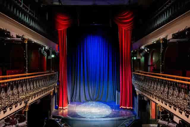 London Youth Theatre Studios - image 2