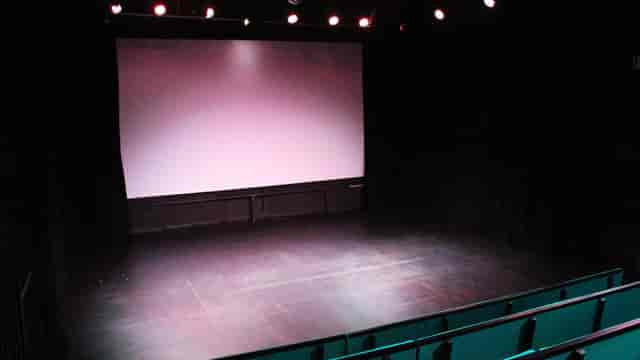 London Youth Theatre Studios - image 3
