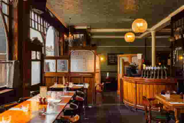 Great Northern Railway Tavern