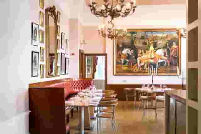 Racquet Club Hotel & Ziba Restaurant