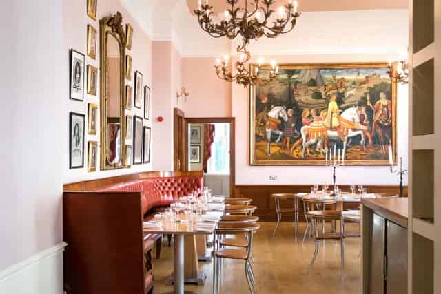 Racquet Club Hotel & Ziba Restaurant