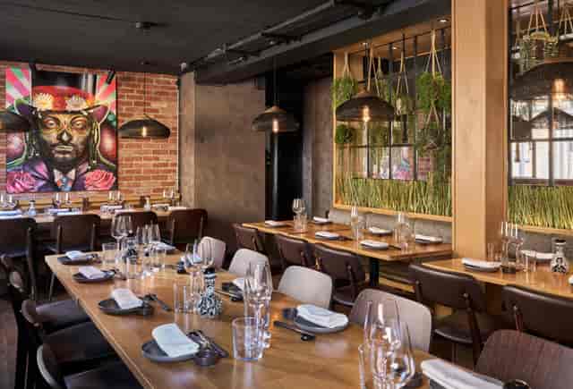 Los Mochis Notting Hill: Elegant first-floor dining room for private events and parties.