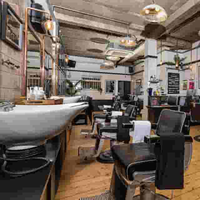 Huckle Barbershop - Old Street