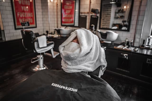 Huckle Barbershop - Old Street