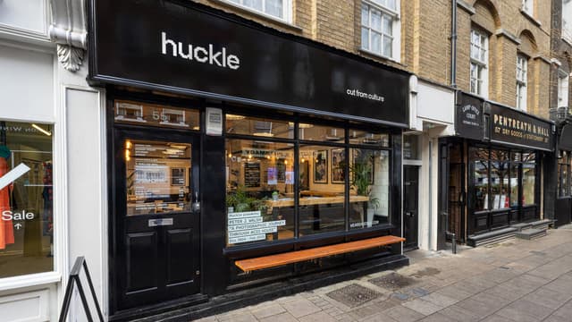 Huckle Barbershop - Old Street