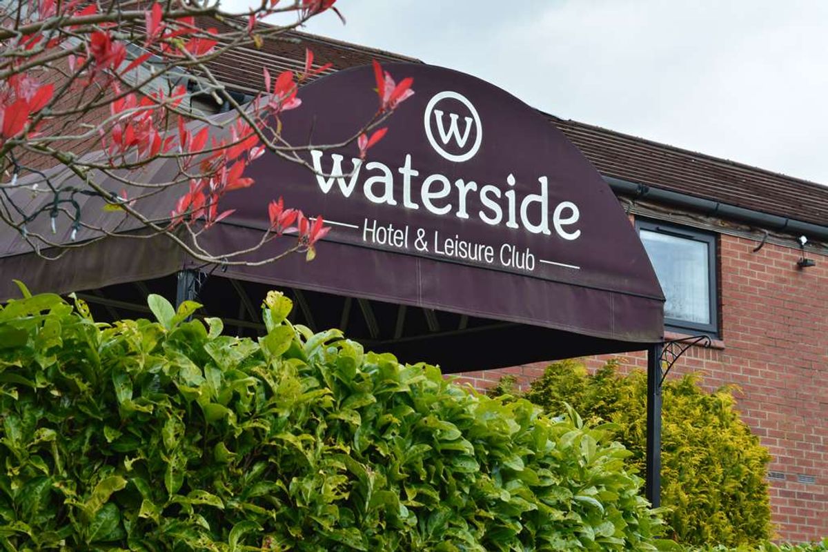Waterside Hotel & Leisure Club - image 1