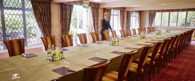 Ashdown Park Hotel - image 2