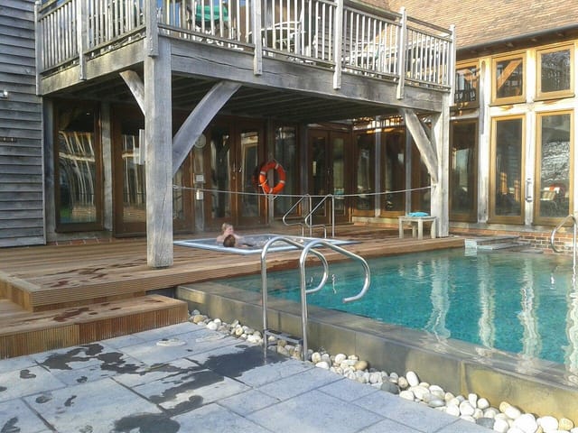 Bailiffscourt Hotel & Spa - image 2