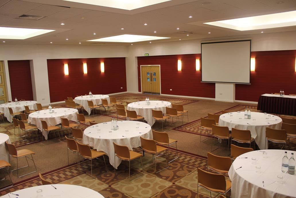 The Kassam Stadium - image 1