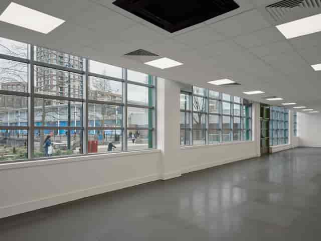 Corner Corner - image 3