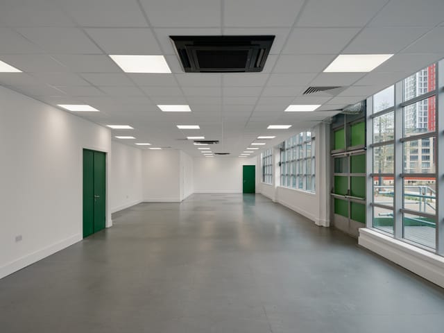 Corner Corner - image 2