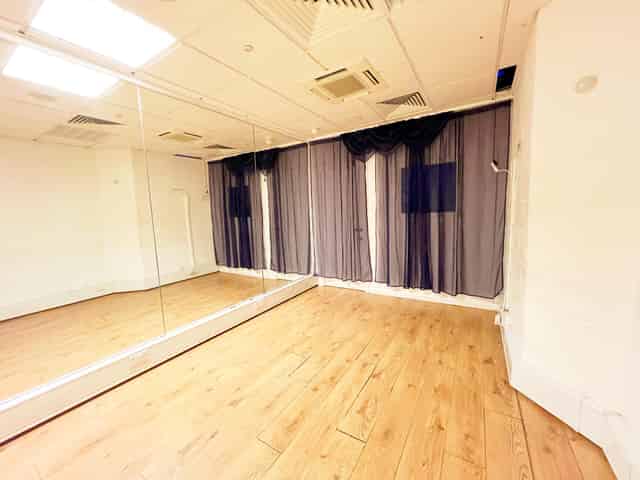 Studio 4