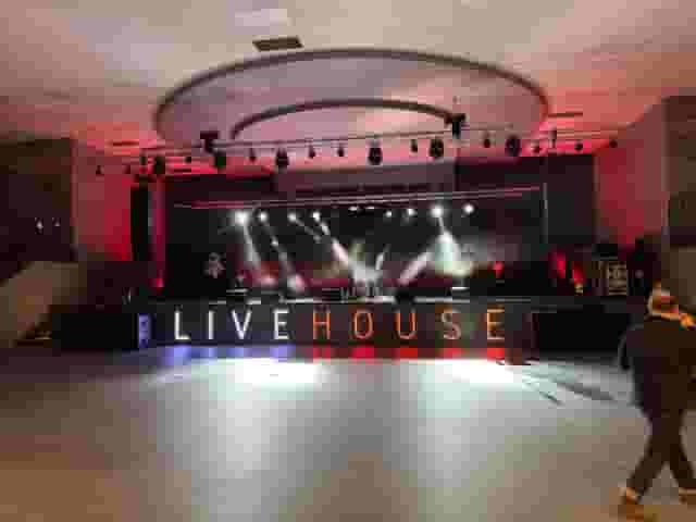 LIVEHOUSE