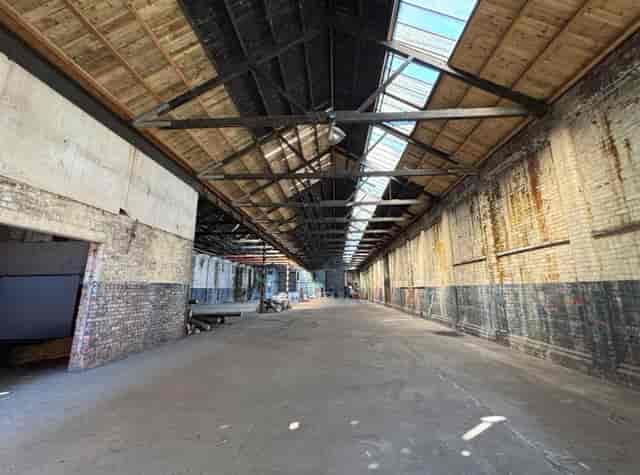 LIVEHOUSE - image 3
