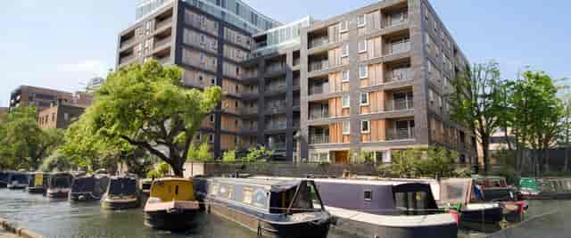 Boat Space Hoxton Docks: Modern waterfront venue for corporate retreats and networking events.