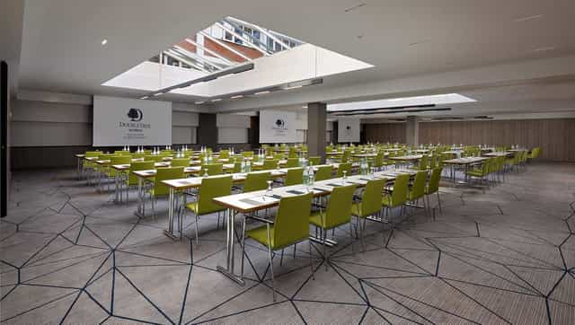 DoubleTree by Hilton Hannover Schweizerhof - image 2