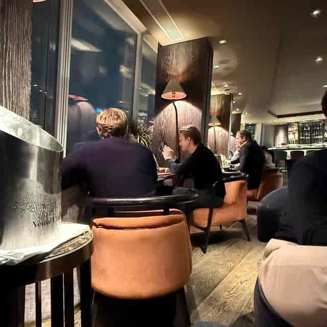 GŎNG Bar - image 3