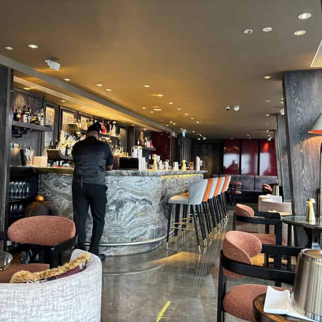 GŎNG Bar
