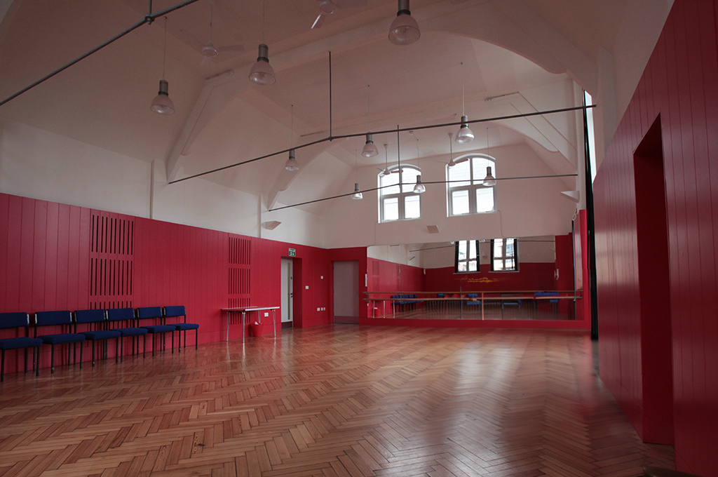 St Luke's Community Centre - image 1