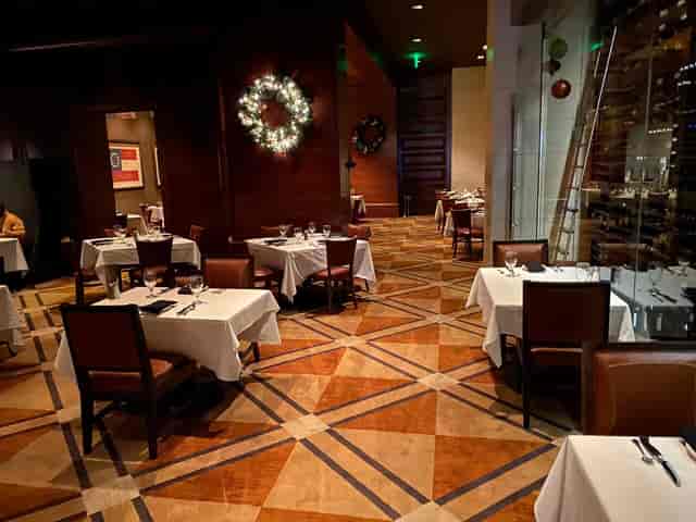 Bob's Steak & Chop House - image 2