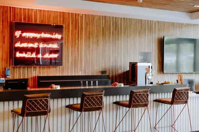 Village Hotel Coventry - image 3