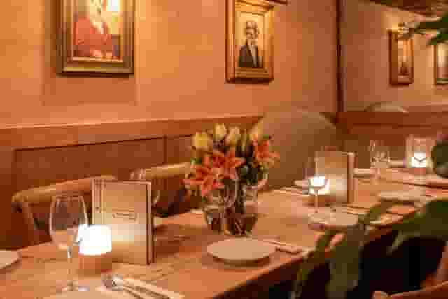 The Hayden Pub & Rooms