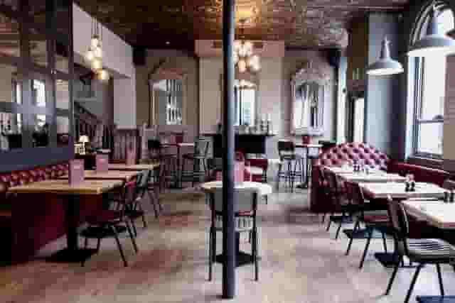 The Hayden Pub & Rooms