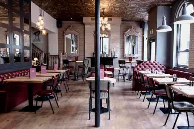 The Hayden Pub & Rooms - image 2