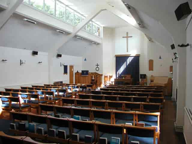 Banstead United Reformed Church - image 3