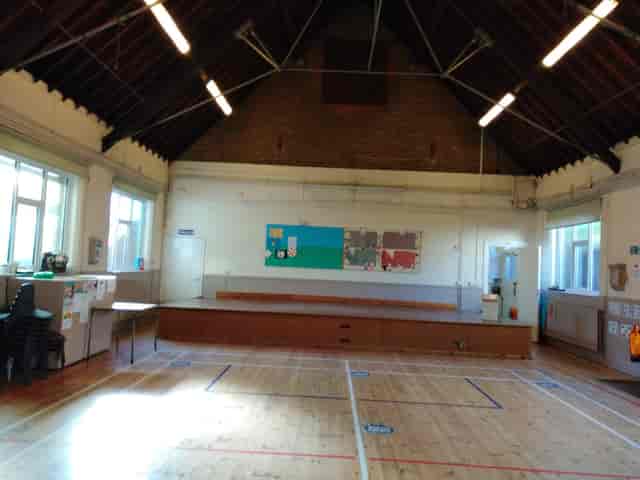 Christ Church Hall - image 3