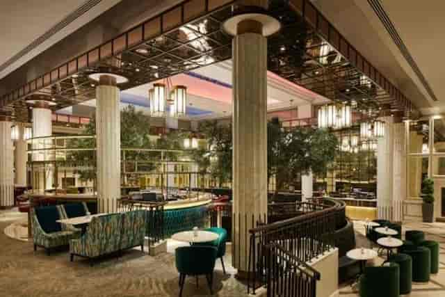 Light, Open Premium Restaurant - image 3