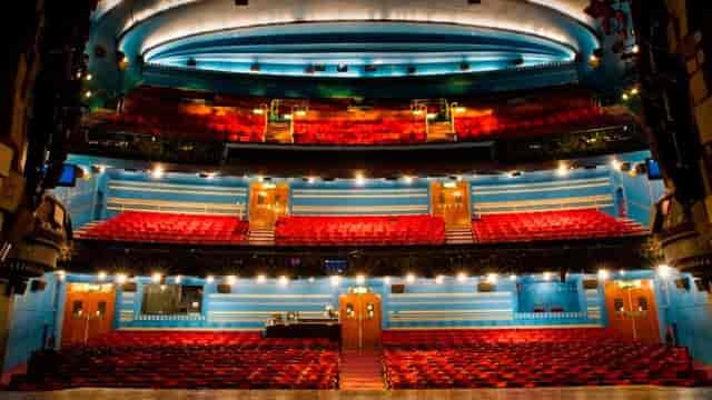 Cambridge Theatre - image 3