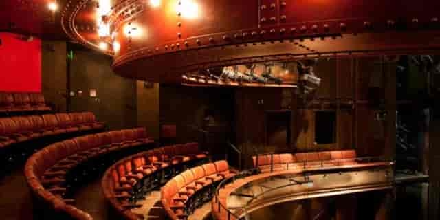 Royal Court Theatre - image 3