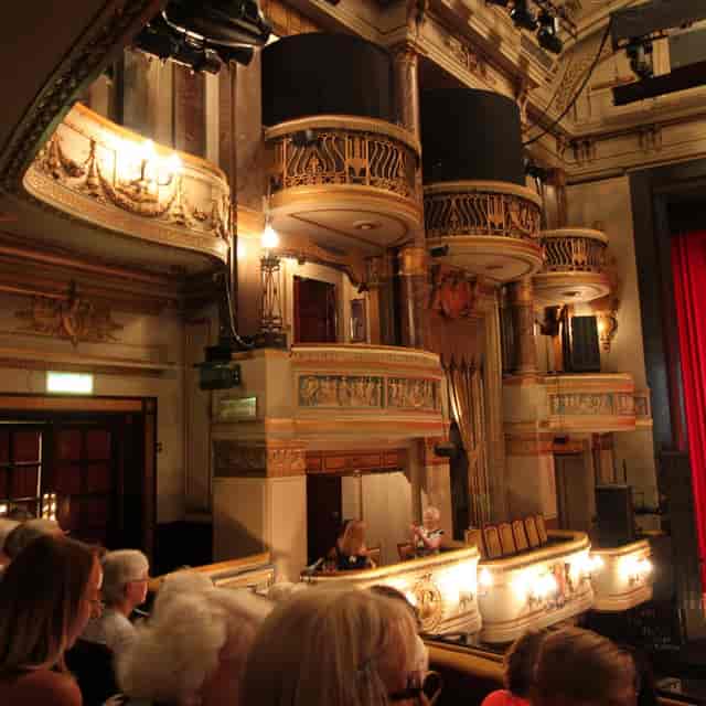 Vaudeville Theatre - image 2