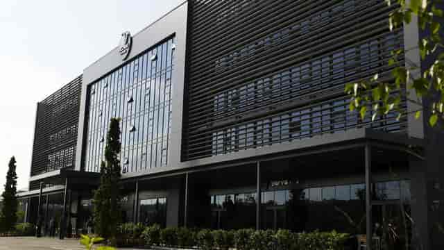 Village Hotel London Watford - image 2