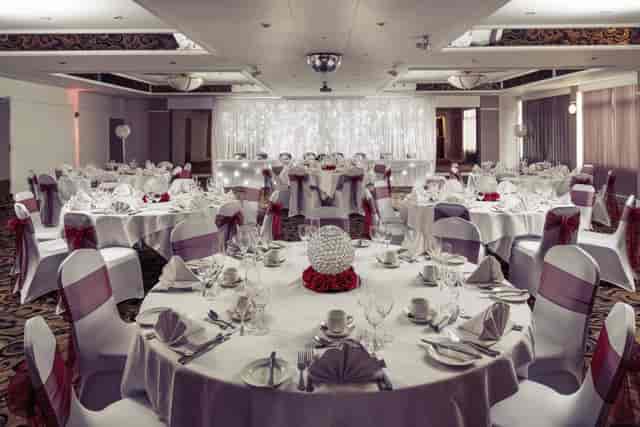 Mercure London Watford Hotel - image 2